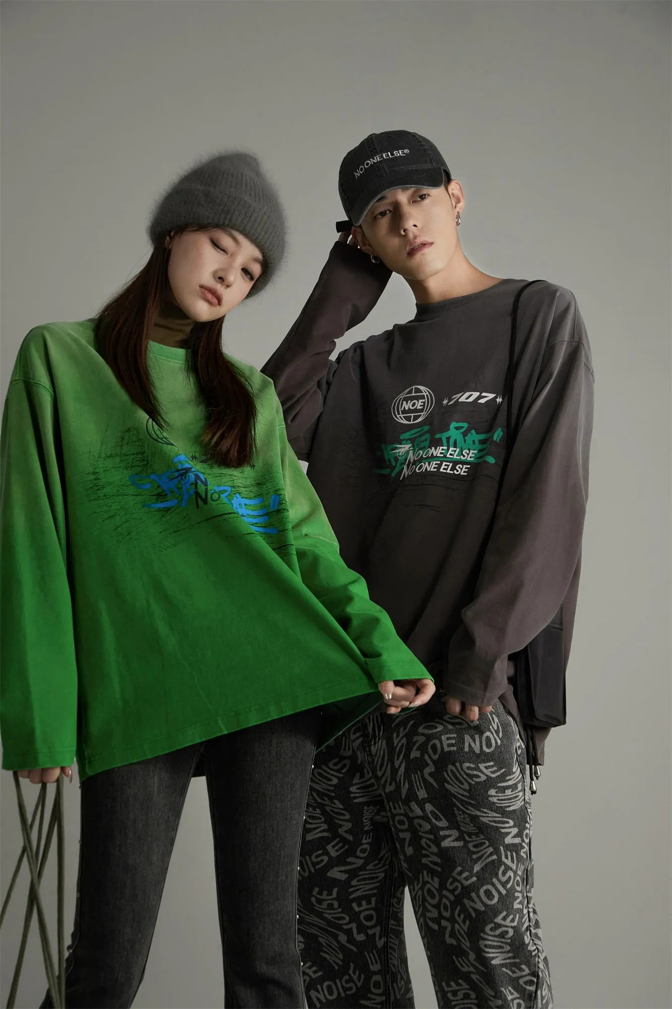 707 Graffiti Loose Fit Long-Sleeves Top