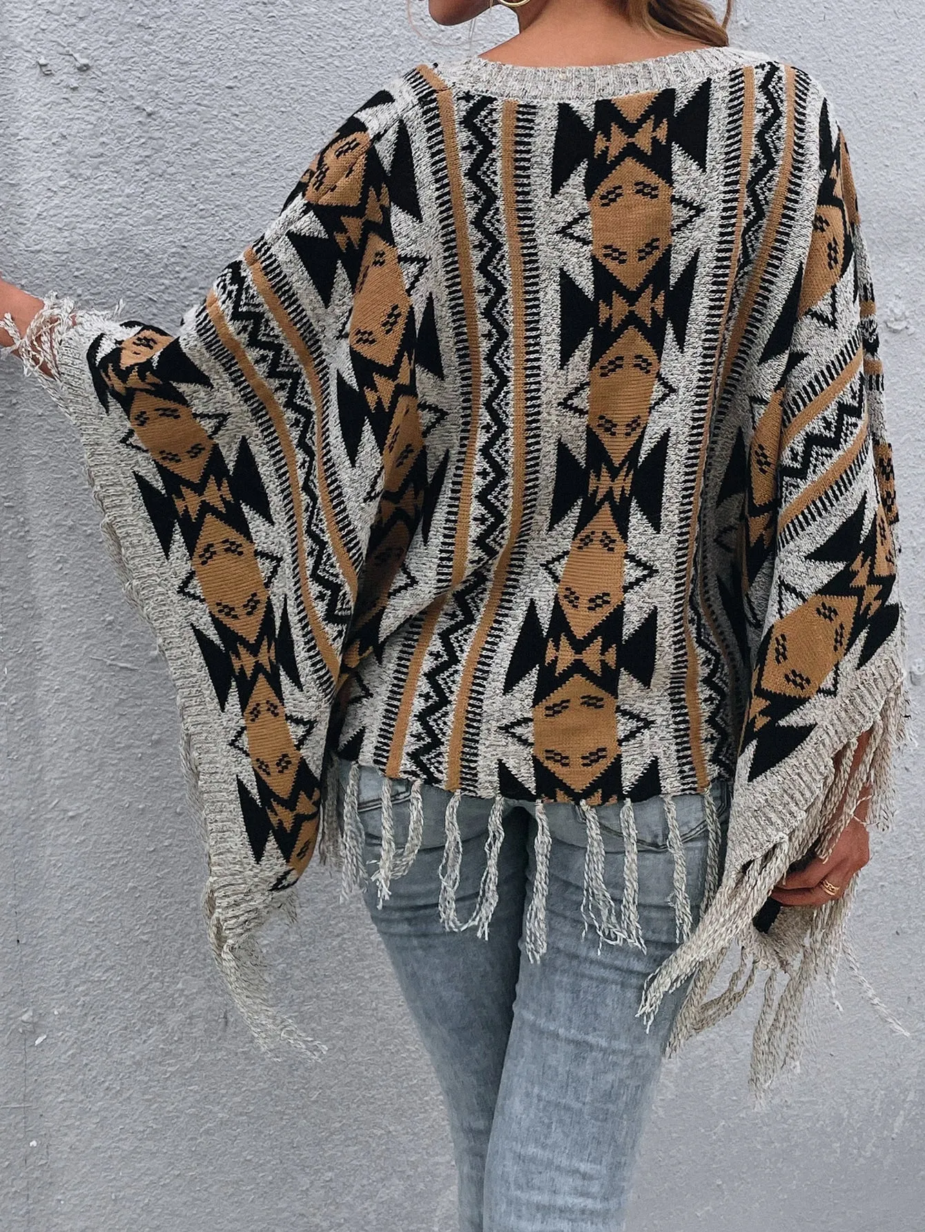 Casual Geometric Fringe Long Sleeve Round Neck Regular Women Sweater