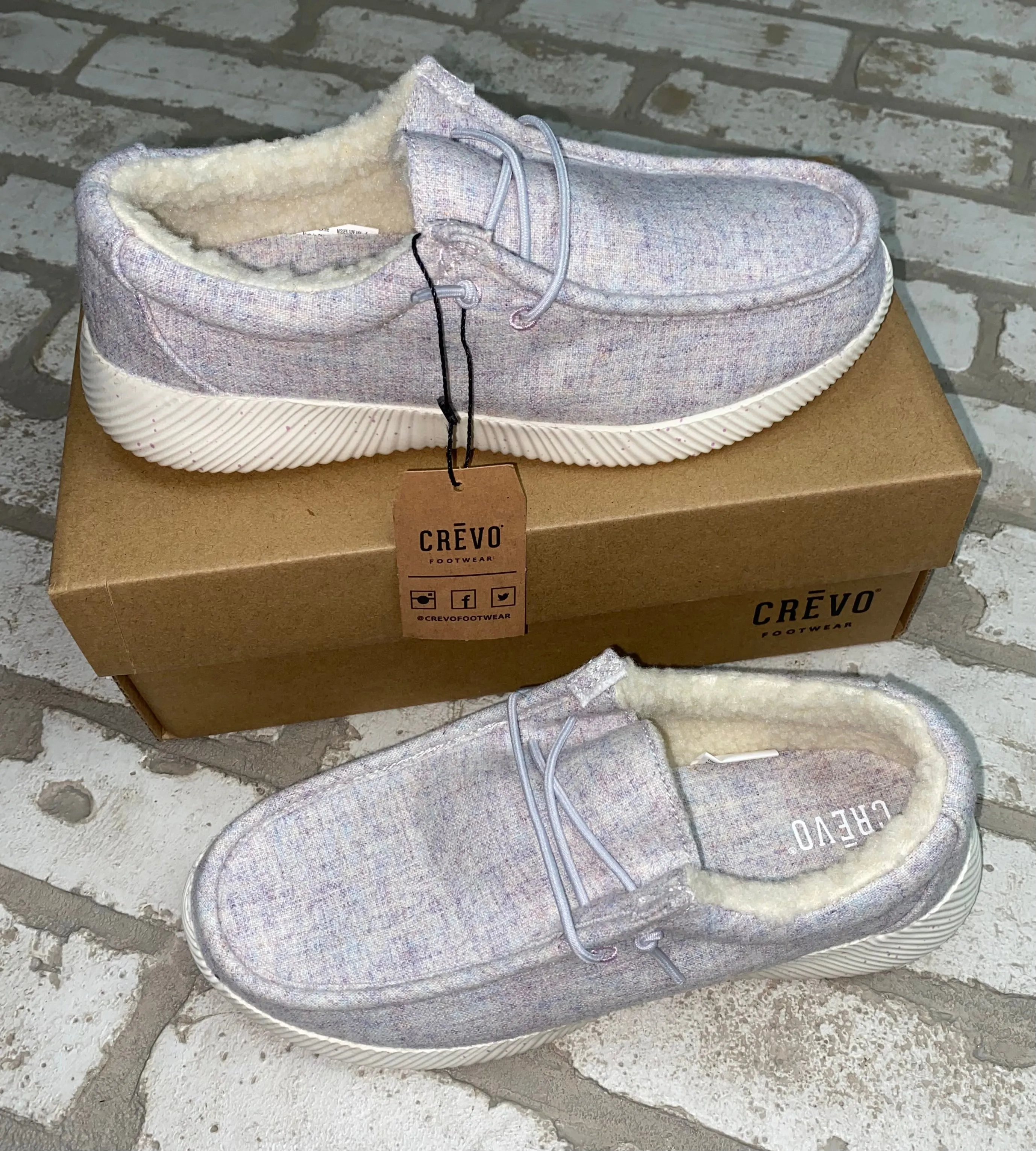 Crevo Slip On NEW!- (Size 6)