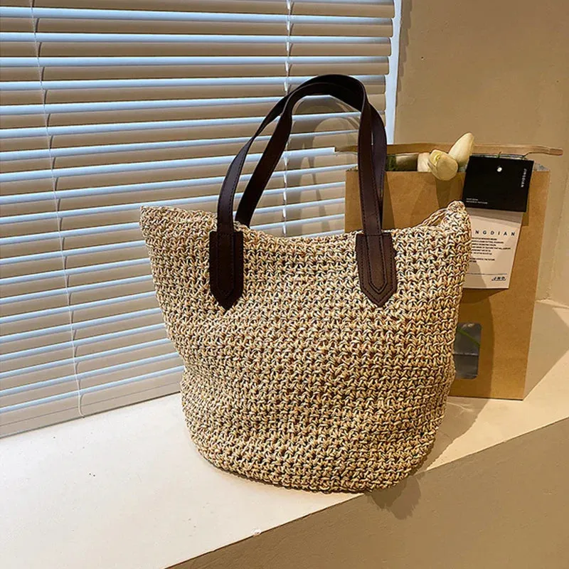 Essentials Natural Straw Tote with Zipper for Beach Outings