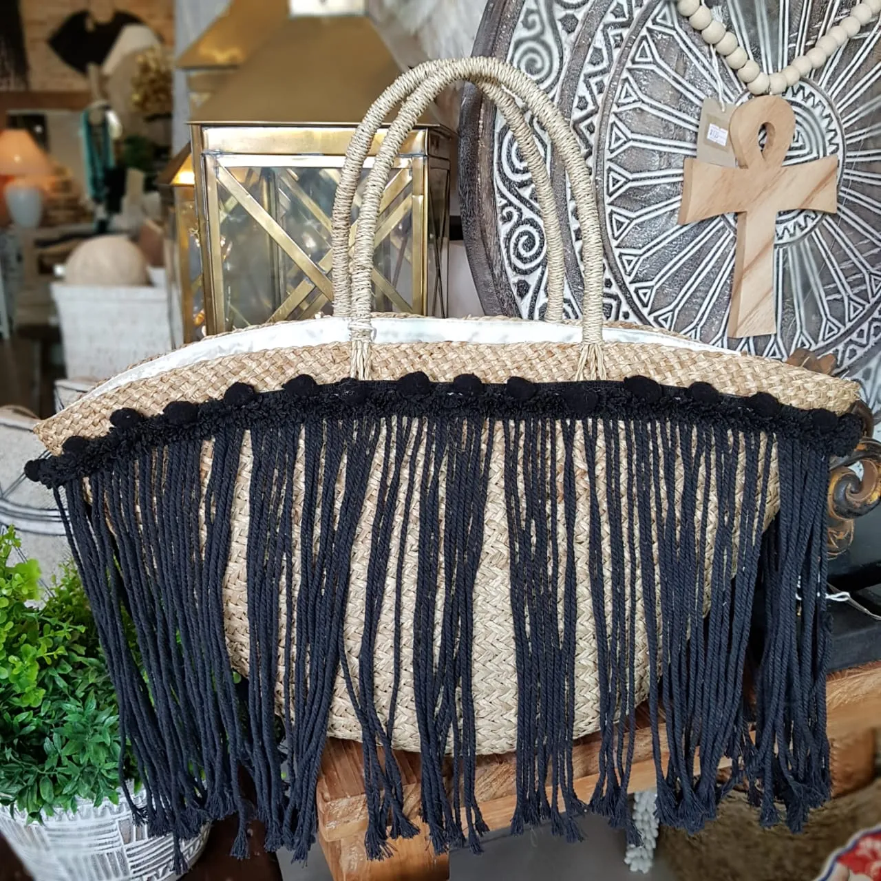 Large Natural Straw Grass Tote Bags With Pompoms & Long Fringe