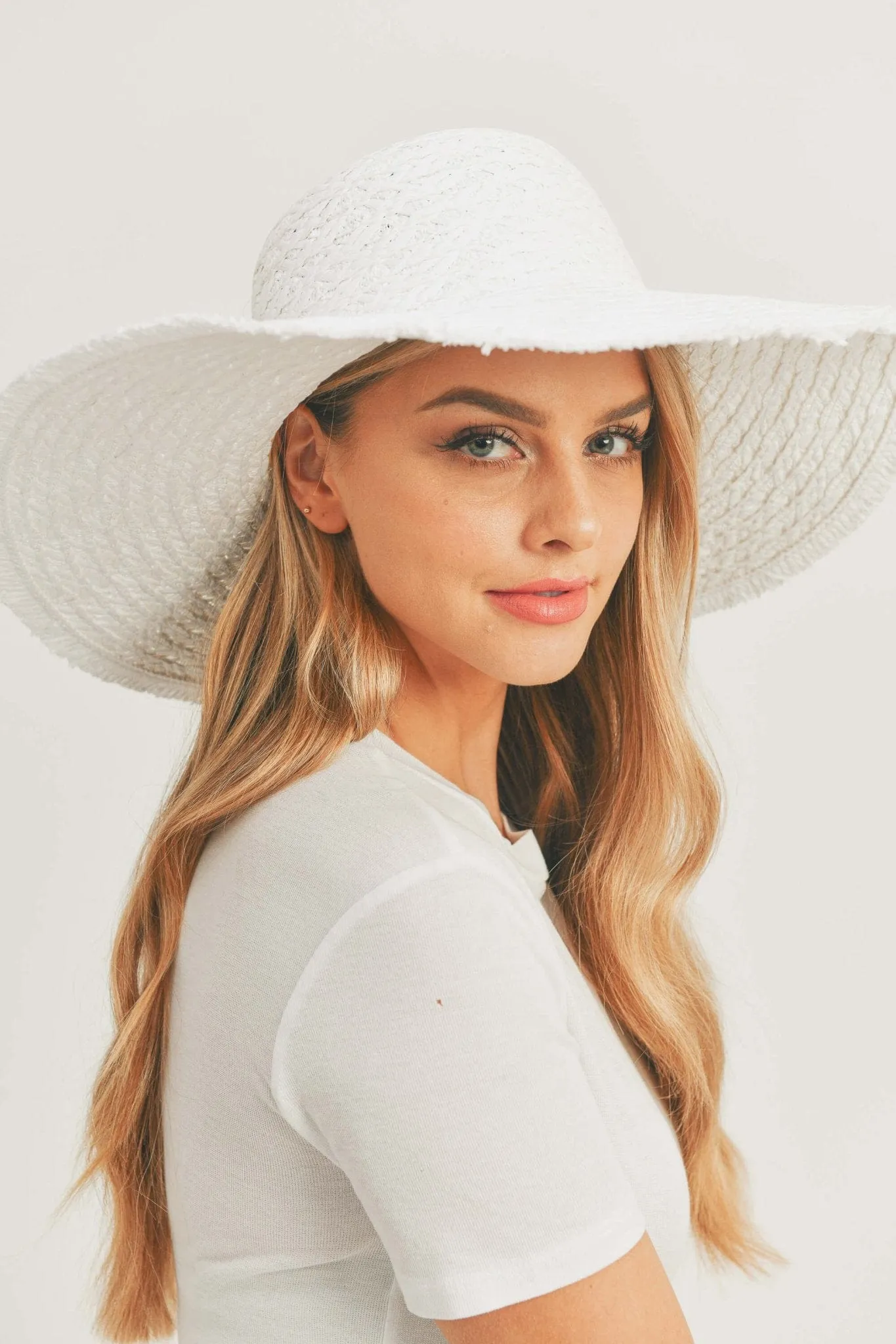 MH0095 Floppy Straw Sun Hat with Frayed Edges