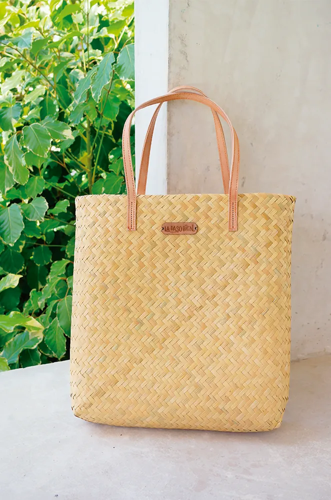 PALMITA / straw tote with leather handles