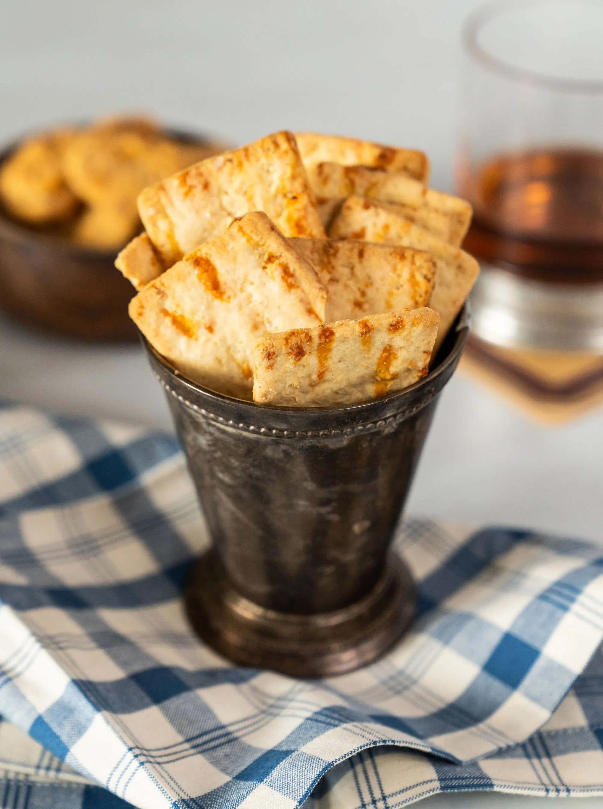 Sharp Cheddar Biscuit Crackers (2 Bags)